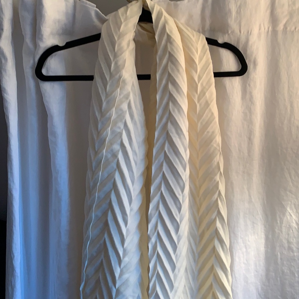 Cream chevron scarf/wrap